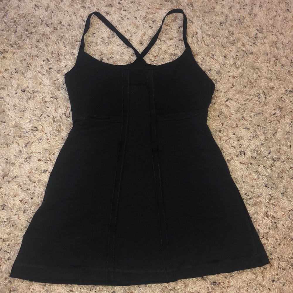 Black lululemon tank top